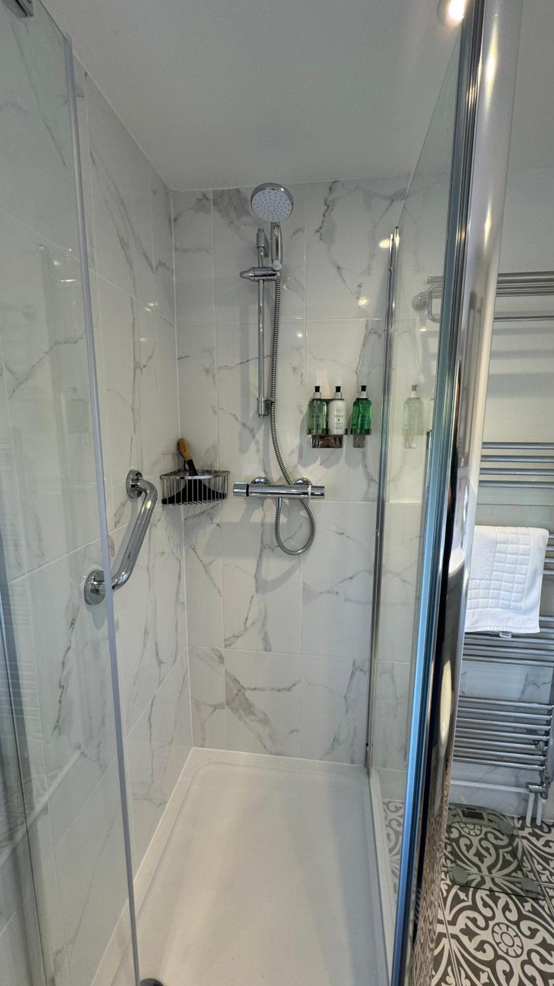 3 Bed Spa Cottage Southwater Eksteriør billede