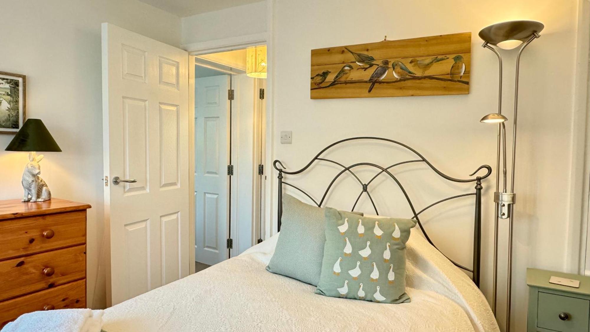 3 Bed Spa Cottage Southwater Eksteriør billede